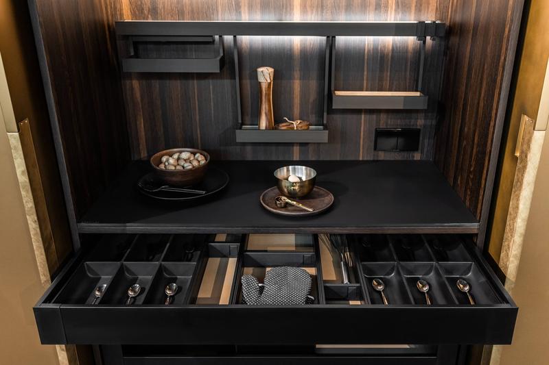 Otwieranie zamków bez klucza