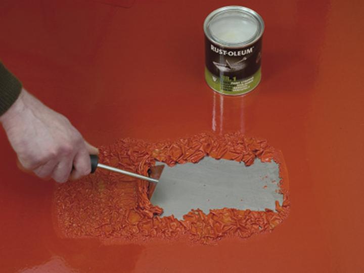 Środki chemiczne do usuwania farby